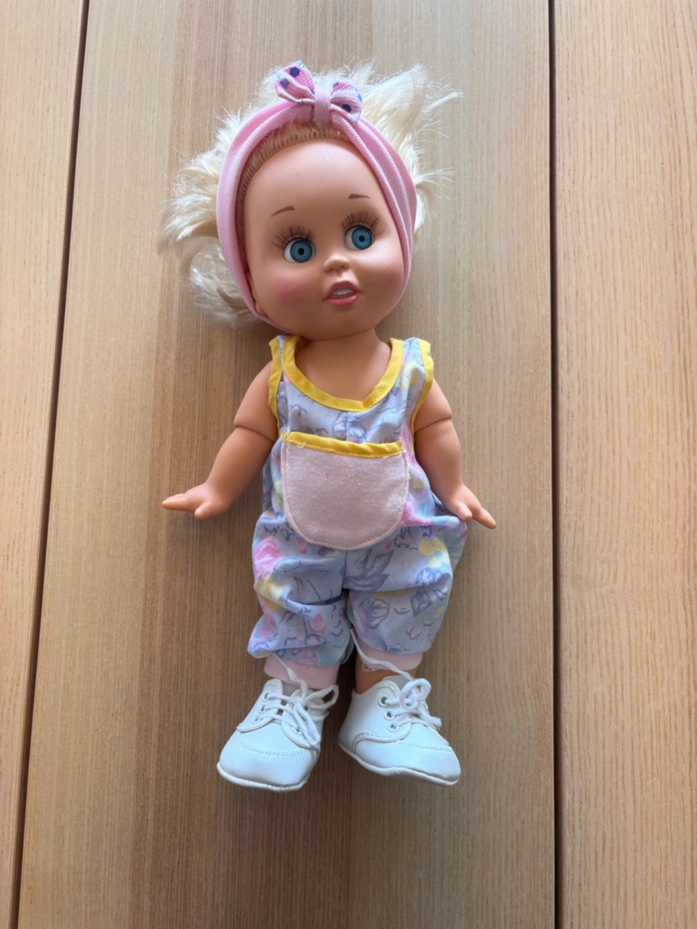 Vintage 1990! Baby Face collectable doll, Innocent Cynthia with blue eyes (P)